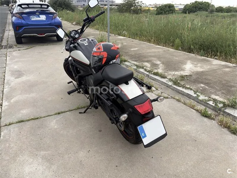 Kawasaki Vulcan S – Vista 3