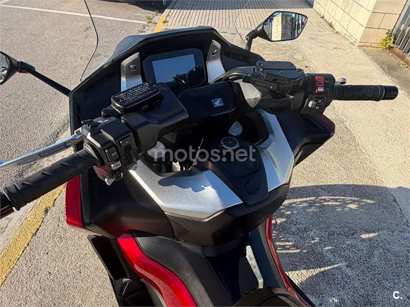 Honda Forza 750 – Vista 6