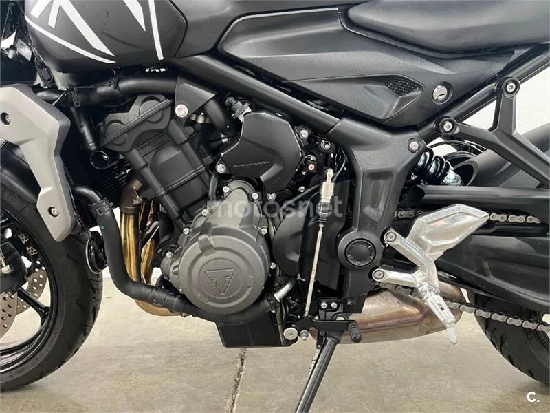 Triumph Trident 660 – Vista 15