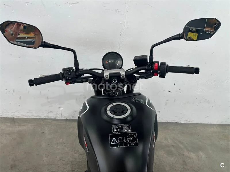 Triumph Trident 660 – Vista 16