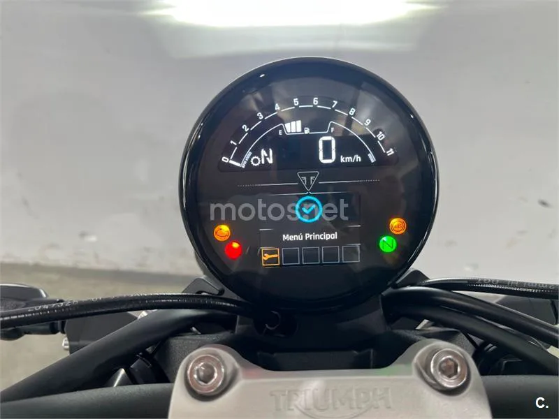 Triumph Trident 660 – Vista 20