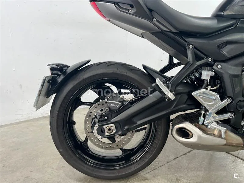 Triumph Trident 660 – Vista 9