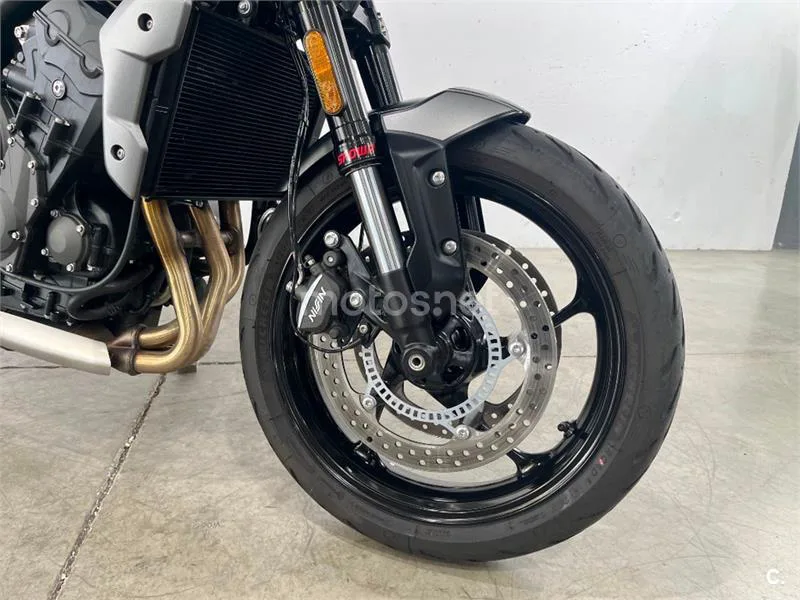 Triumph Trident 660 – Vista 10