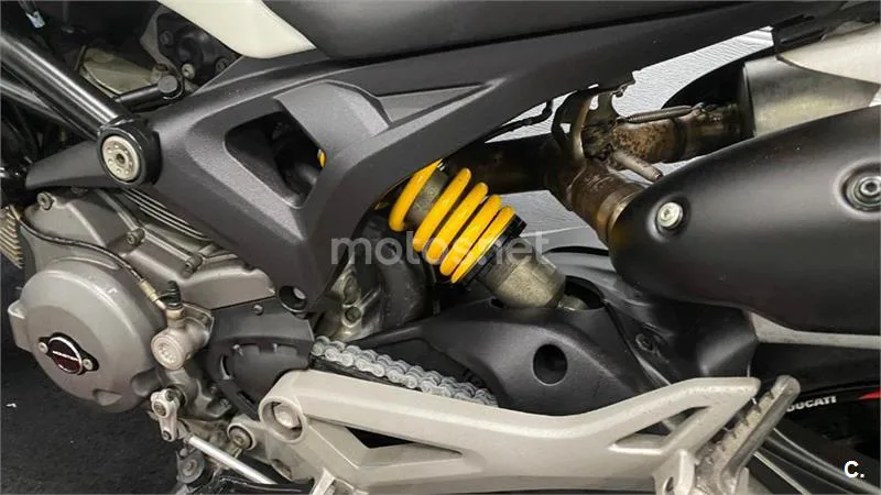 Ducati Monster 696 – Vista 20