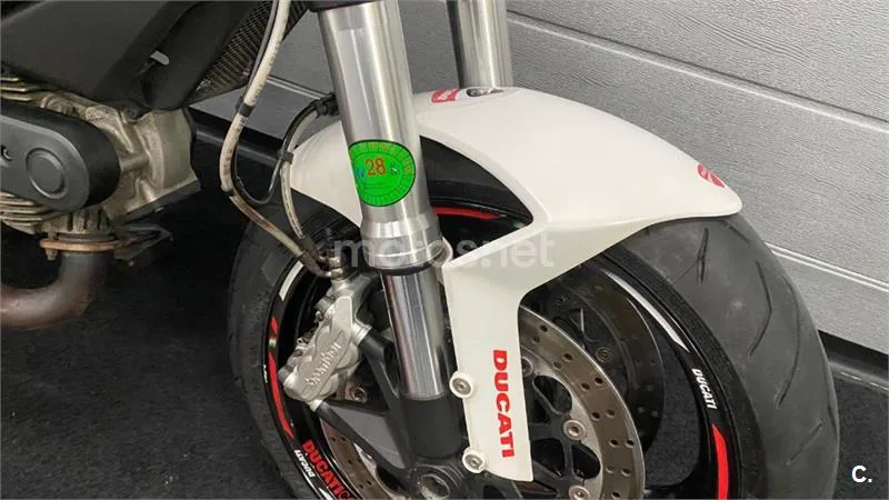 Ducati Monster 696 – Vista 5