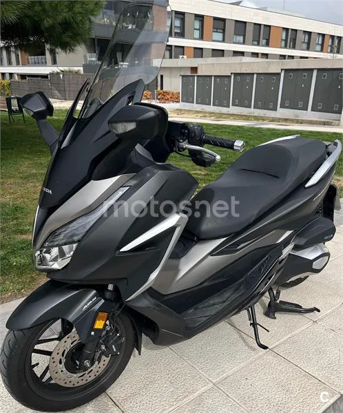 Honda Forza 350 – Vista 2