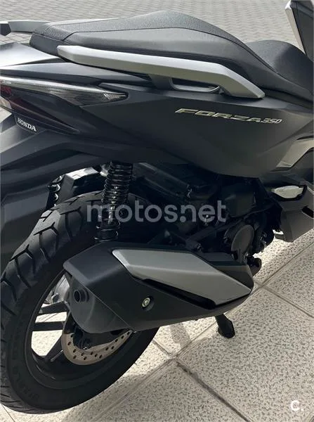 Honda Forza 350 – Vista 6