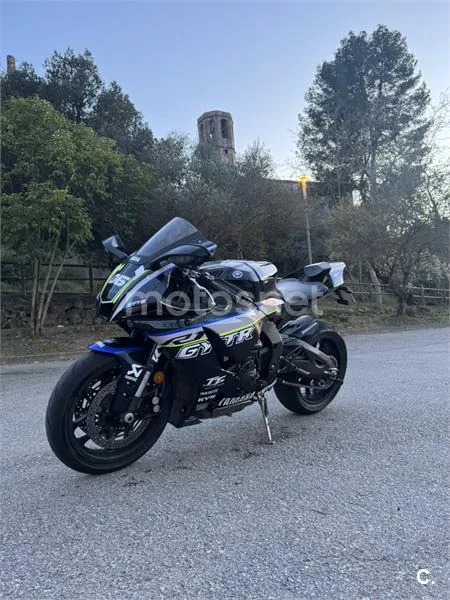 Yamaha R1 – Vista 4