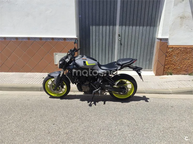 Yamaha MT-07 – Vista 3