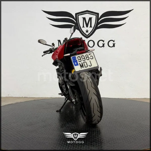 Ducati Monster – Vista 10