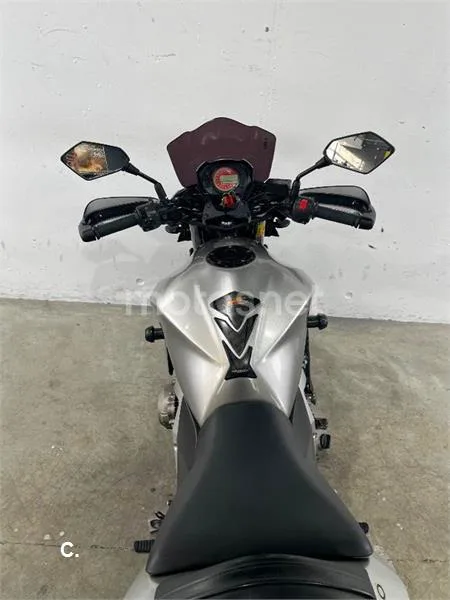 Kawasaki Z750 – Vista 8