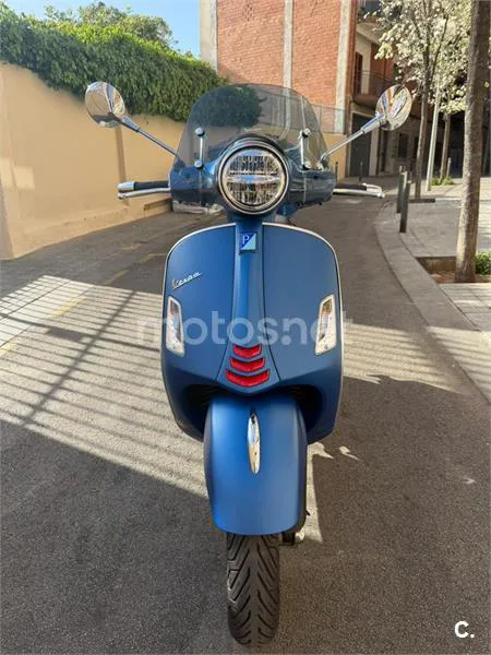 Vespa GTS 300 – Vista 3