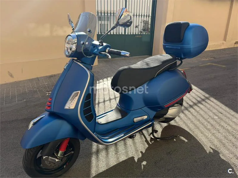 Vespa GTS 300 – Vista 4