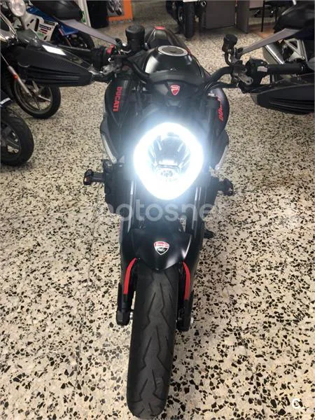 Ducati Monster – Vista 2