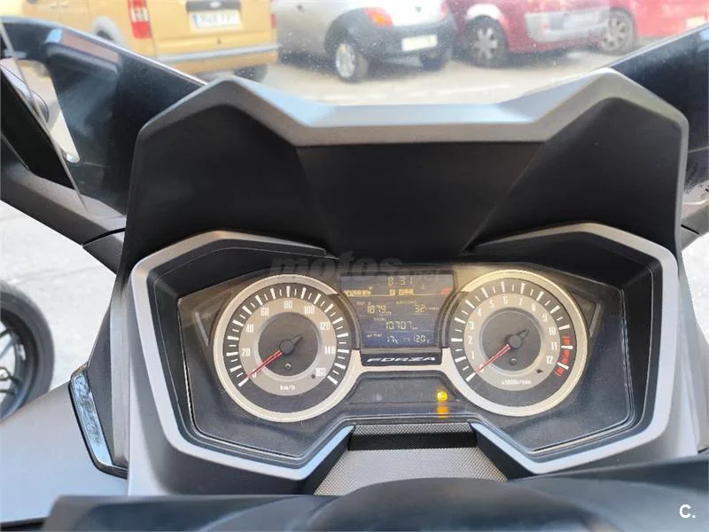 Honda Forza 125 – Vista 3