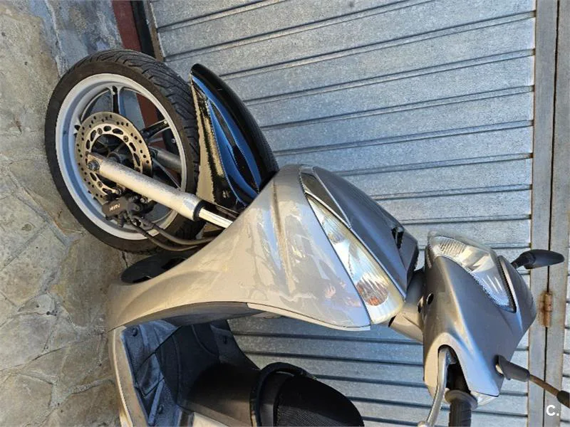 Honda SH300i – Vista 6