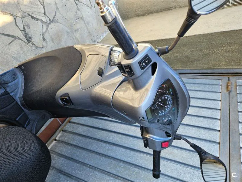 Honda SH300i – Vista 8