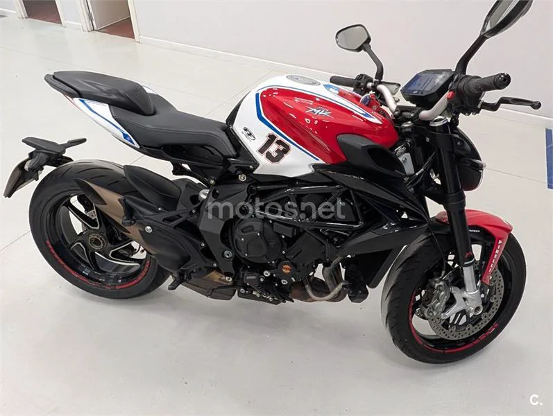 MV Agusta BRUTALE – Vista 3
