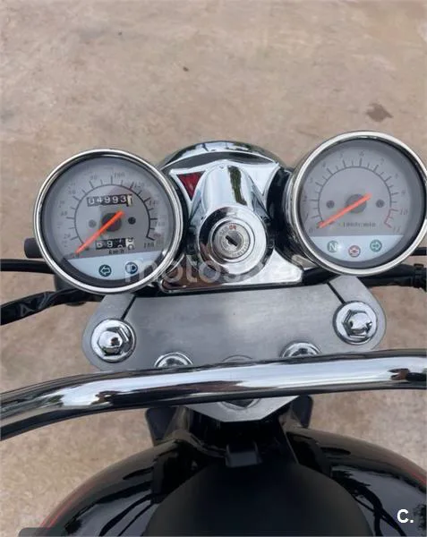 Daelim Daystar 125 FI Black Plus – Vista 4