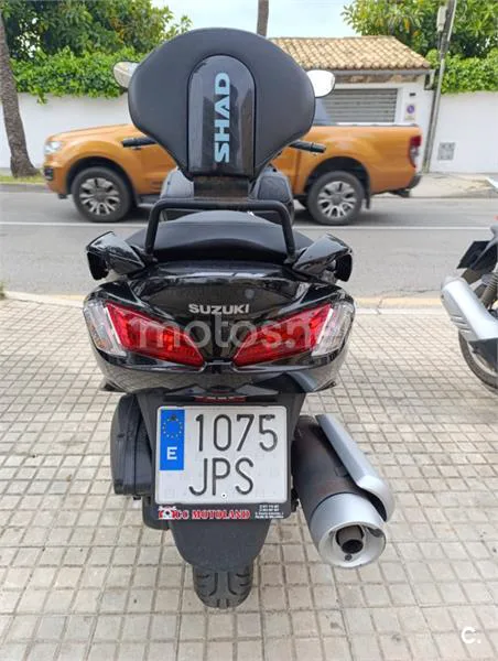 Suzuki Burgman 125 - Vista 4