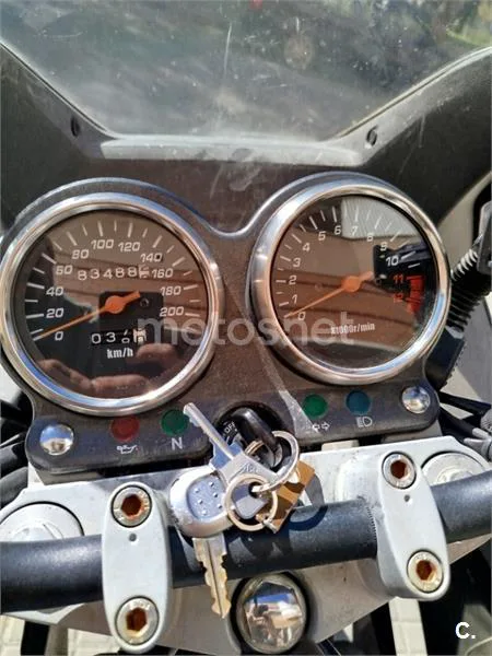 Suzuki GS 500F – Vista 5