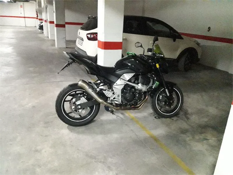 Kawasaki Z 750 – Vista 3