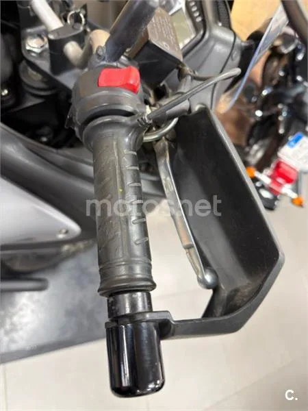 Suzuki V-Strom 650 – Vista 13