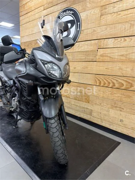 Suzuki V-Strom 650 – Vista 15