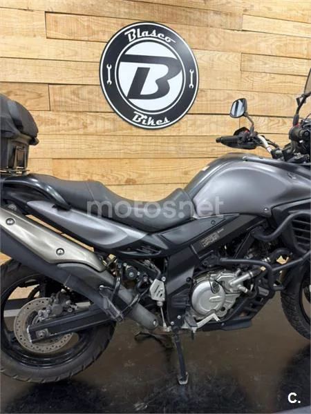 Suzuki V-Strom 650 – Vista 6