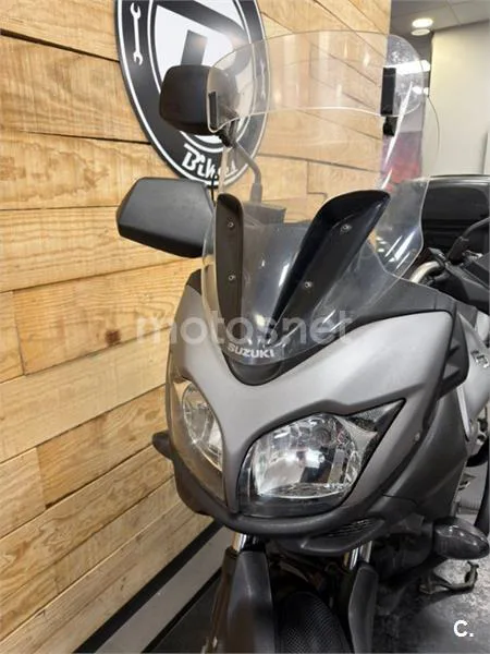 Suzuki V-Strom 650 – Vista 8