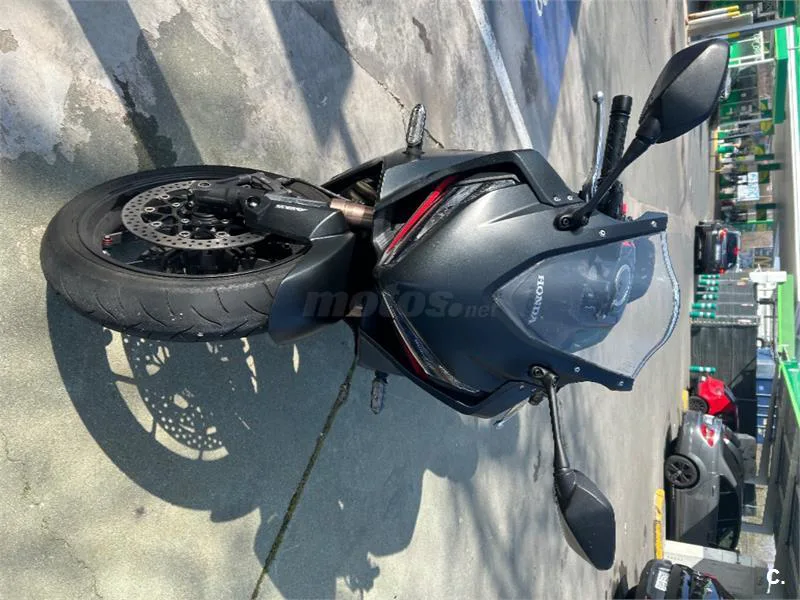Honda CBR 650 R – Vista 3