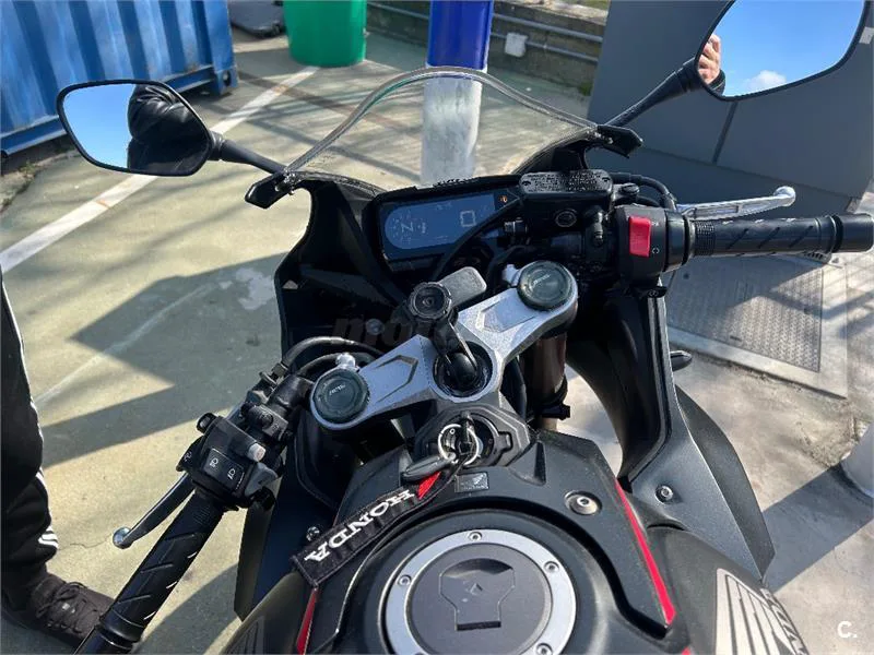 Honda CBR 650 R – Vista 4