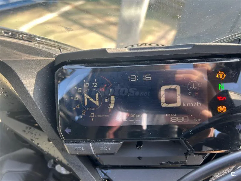 Honda CBR 650 R – Vista 5