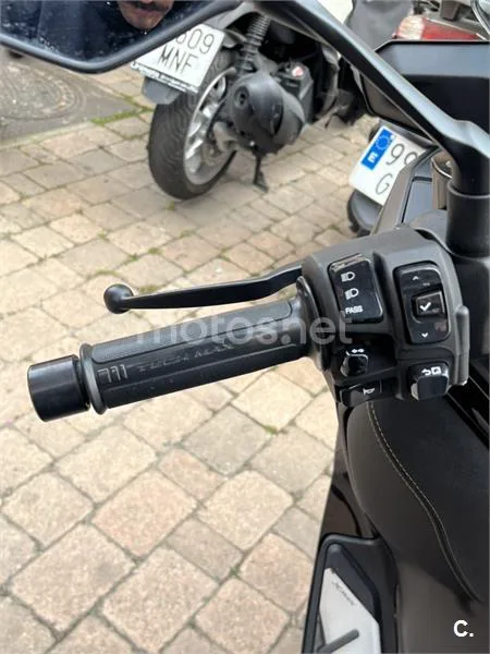 Yamaha XMAX 125 – Vista 6