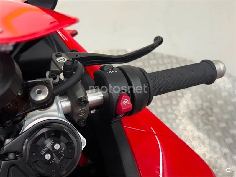 Ducati Panigale V4 – Vista 4