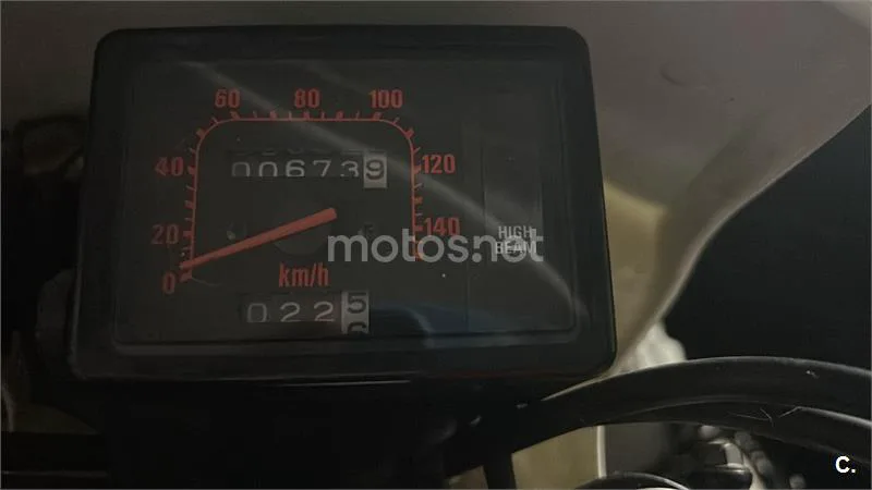 Honda XR 600 R – Vista 4