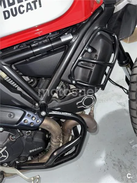 Ducati Scrambler – Vista 4