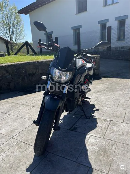 Yamaha MT-07 – Vista 3