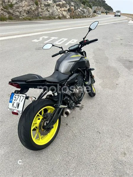 Yamaha MT-07 – Vista 3