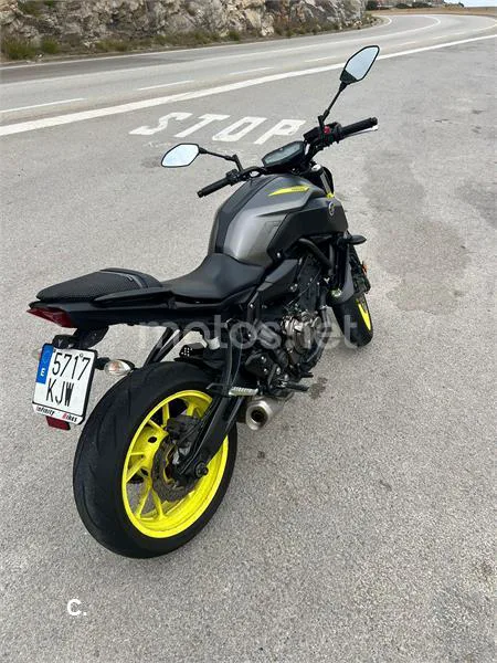 Yamaha MT-07 – Vista 5