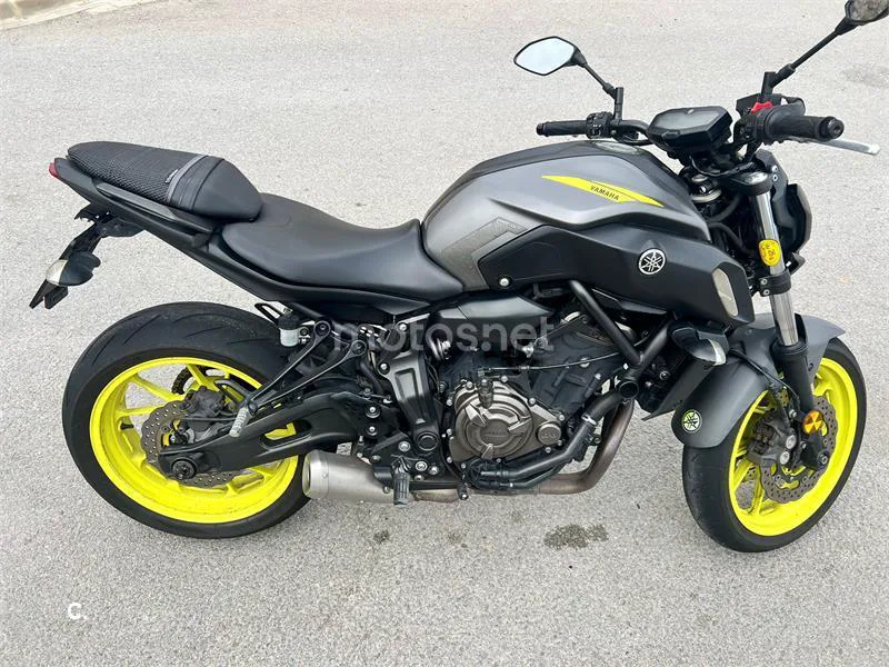 Yamaha MT-07 – Vista 6