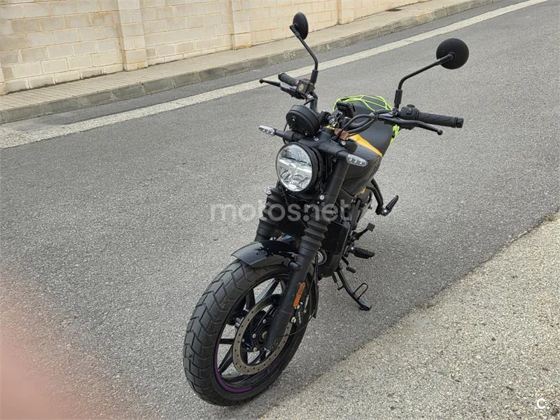 Royal Enfield Guerrilla 450 – Vista 3