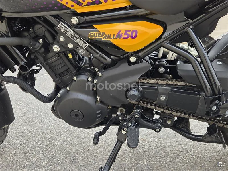Royal Enfield Guerrilla 450 – Vista 9