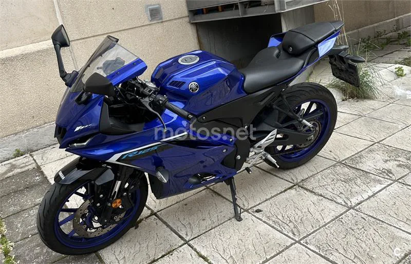 Yamaha R125 – Vista 4