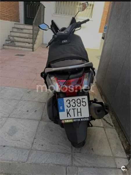 Yamaha NMAX – Vista 2