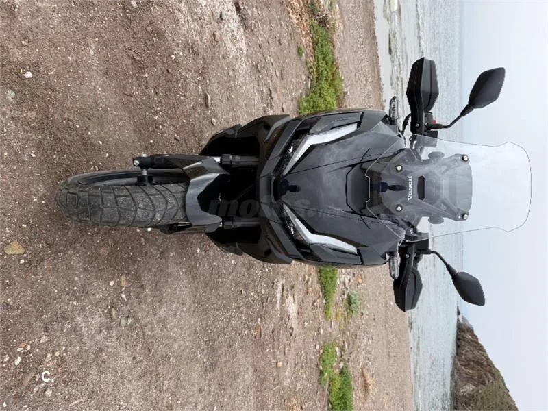 Honda ADV 350 – Vista 3