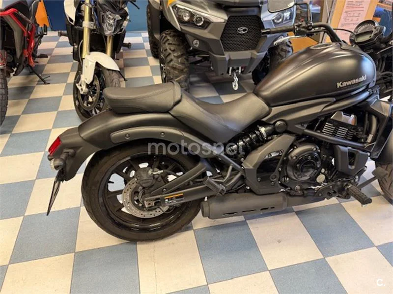 Kawasaki Vulcan S – Vista 12