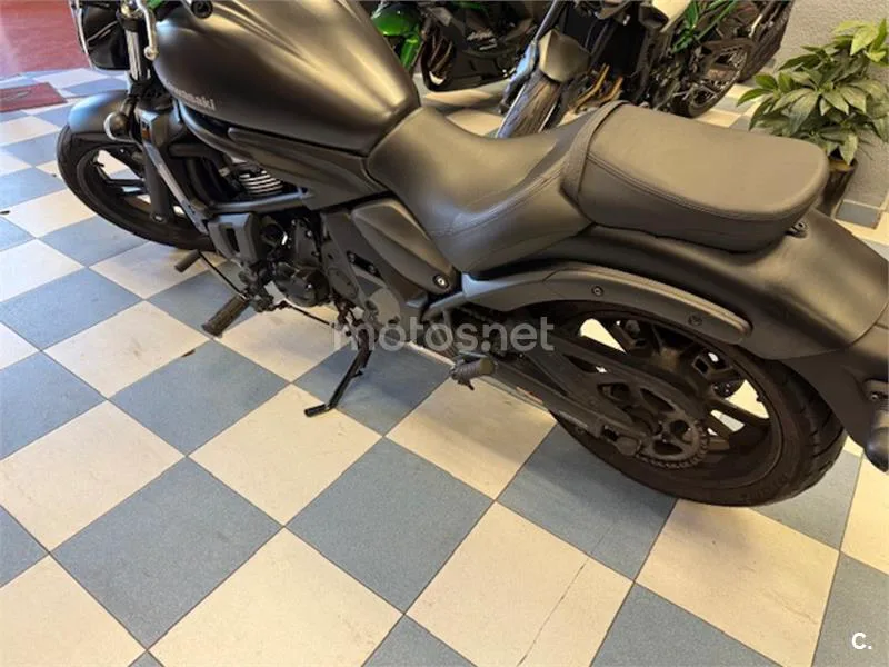 Kawasaki Vulcan S – Vista 7