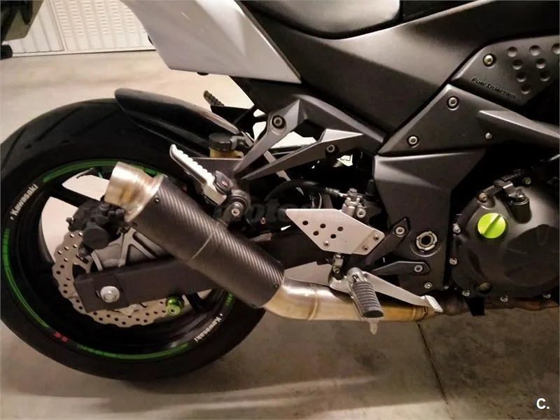 Kawasaki Z 750 – Vista 3