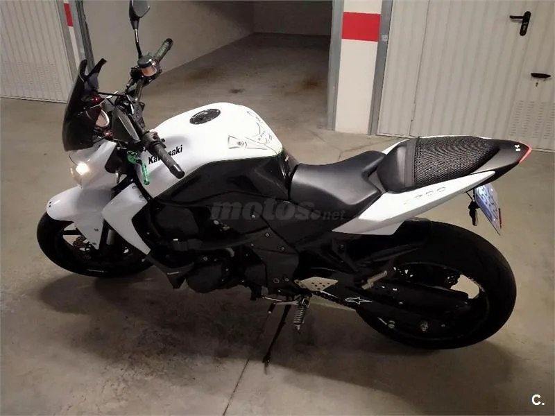 Kawasaki Z 750 – Vista 4